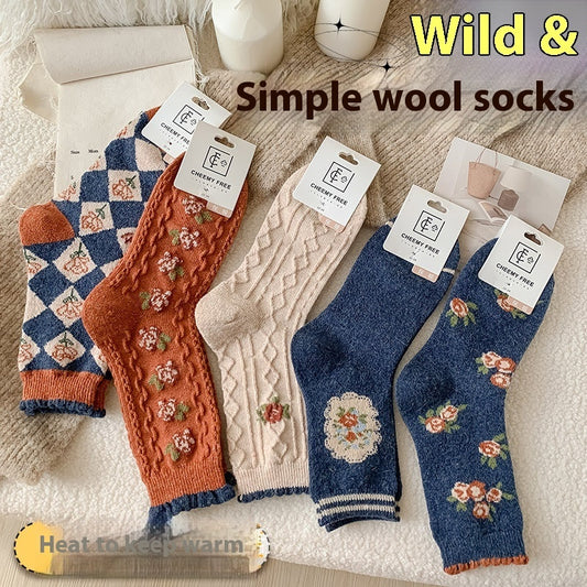 NordicDrop "Wild Bloom" Wool-Blend Cottage Socks | Floral & Knit Pattern